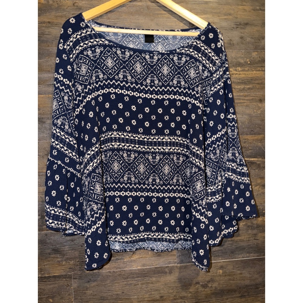 Love Ryan Los Angeles Navy Blue White Geometric Boho Bell Sleeve Blouse Top